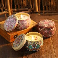 Bohemian Style Iron Box Candle, With Dried Flower Petals And Made Of Soy Wax Essential Oil. Sui